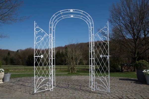 Melissa ruusuportti maalatulla metallirungolla, 220x120x40cm, valkoinen