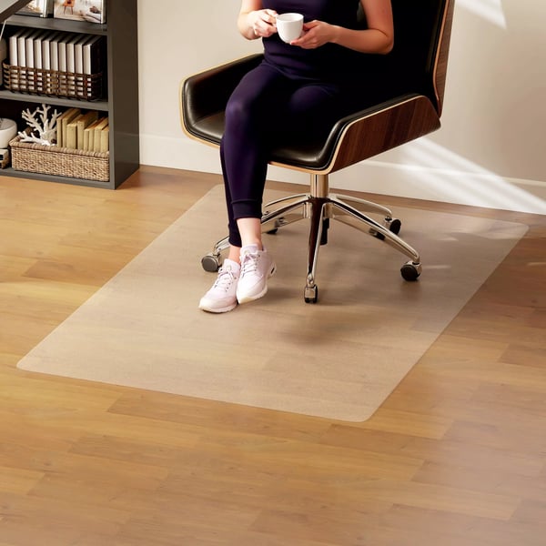 HOMCOM gulvbeskyttelsesmåtte, skridsikker, 1,5 mm tyk, 100 x 150 cm, gennemsigtig