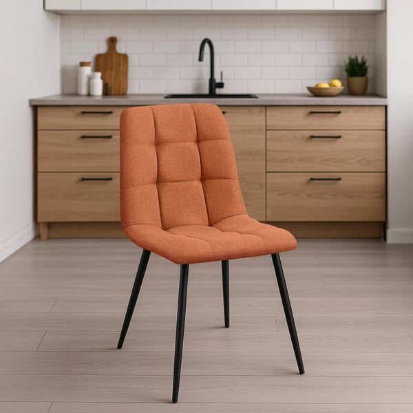 Sæt med 2 orange Tilde stofspisebordsstole med metalben