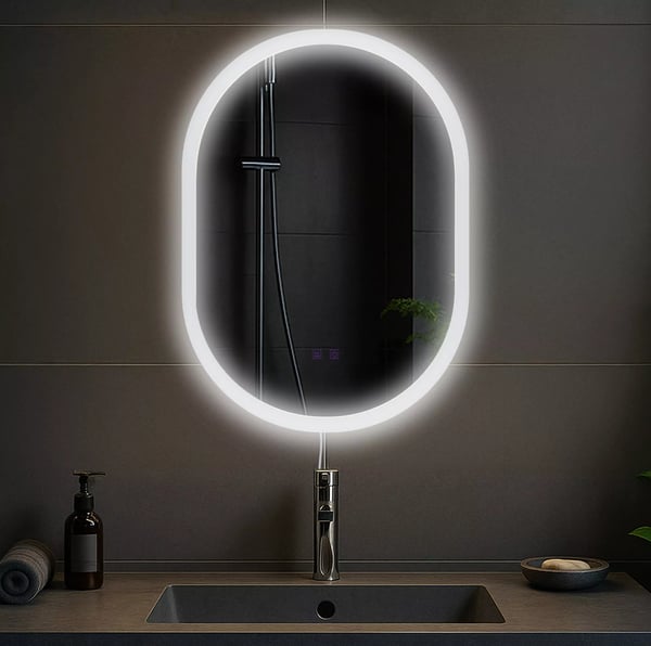 Karishma 70x50cm LED Badrumsspegel med Anti-Imma och Dimbar Belysning, Klart Glas