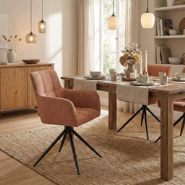 Jonah Orange stofspisebordsstol med matsort metal drejefod