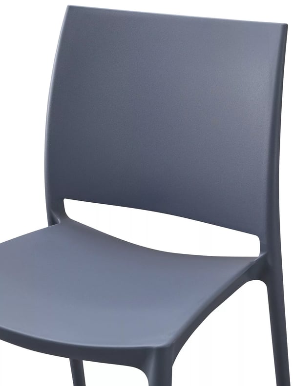 Meton Grå Stabelbar Havestol i Plast - Vejrbestandig, UV-bestandig, Ergonomisk Komfort, Gulvbeskyttere