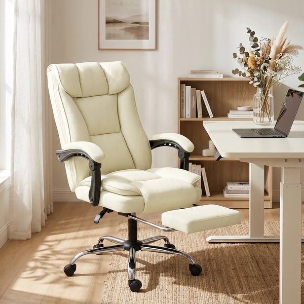 Ergonomisk kontorstol med fodstøtte, kunstlæder og træmateriale, beige