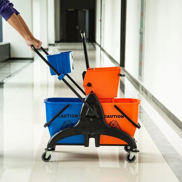 rengøringsvogn, professionel rengøringsvogn med presse, 2 spande + opbevaring, orange/blå
