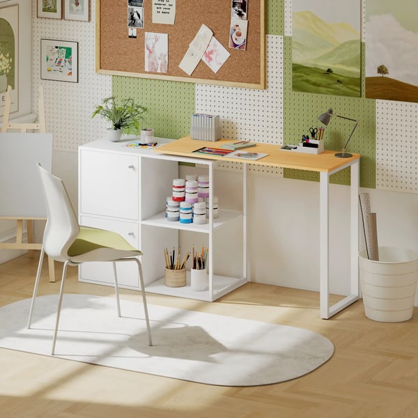 L-formet drejeligt hjørneskrivebord med 2 skabe og 2 hylder, hvidt træmateriale, 105x85x75 cm