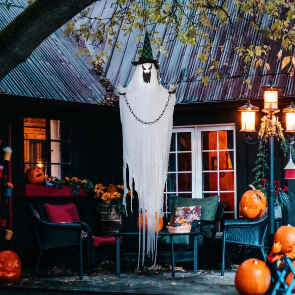 Spöklika Halloween-dekoration, skräckinjagande ylande och rörelse, batteridriven