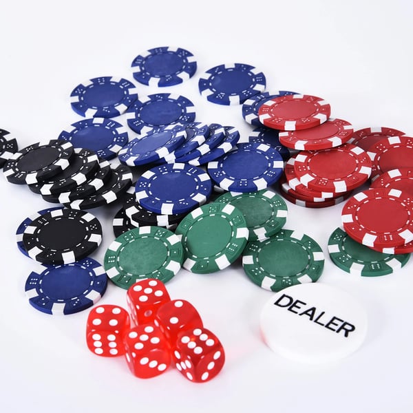 pokerisalkku, 200 pokerimerkkiä, 2 korttipakkaa, 5 noppaa, alumiinisalkku, polystyreeni, 29,5x20,5x6,5 cm, peli-iltoihin