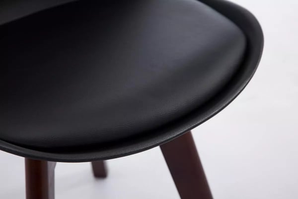 Moderni ruokapöydän tuoli, musta keinonahka ja puujalka