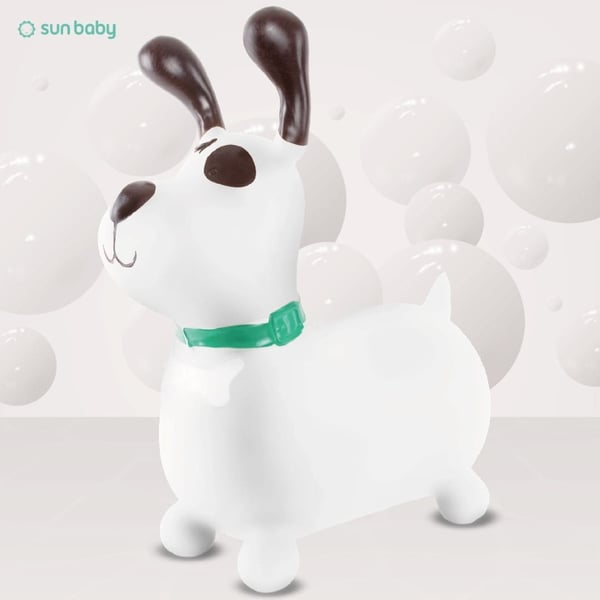 Sun Baby hoppdjur Reksio, vit med bandana + pump, 12m+, max belastning 45 kg