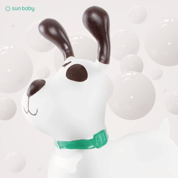 Sun Baby hoppdjur Reksio, vit med bandana + pump, 12m+, max belastning 45 kg