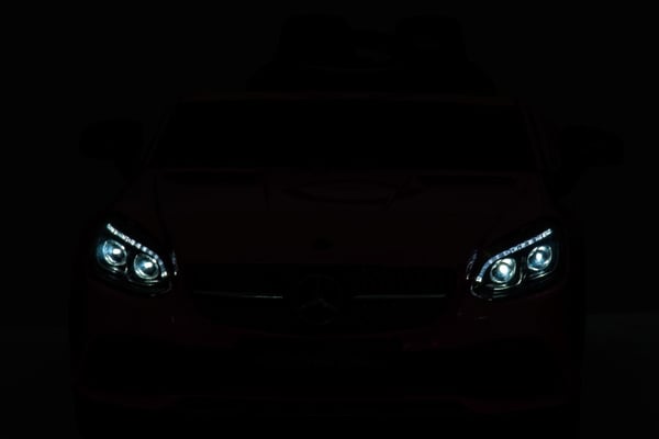 Mercedes Benz SLC300 Yksi sähköauto lapsille, punainen Sun Baby