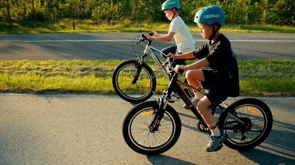 Lasten polkupyörä 20 tuumaa, poikien pyörä, 6 vaihdetta, Shimano, Verdant Juniper jousitus, musta ja kultainen