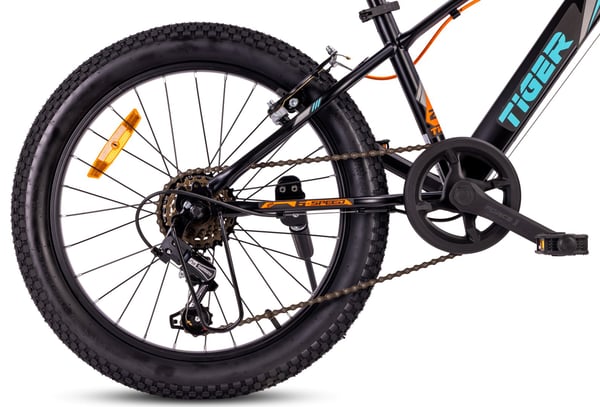 20 tuuman pojan kevyt MTB-pyörä Shimano 6 vaihteella Tiger Bike oranssi ja musta
