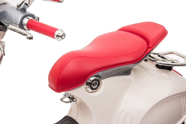 Sähköskootteri lapsille Sähkömoottoripyörä Vespa MP3 valkoinen Sun Baby