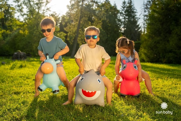 Sun Baby hoppdjur för barn Giraff blå + pump, 12m+, maxvikt 45 kg