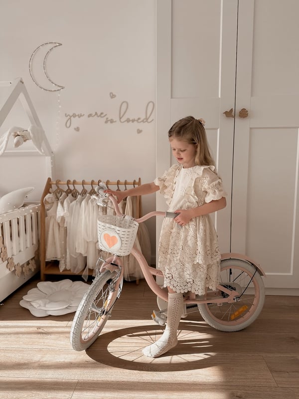 FLOWER BIKE Polkupyörä tytölle 16 tuumaa, työntötanko, sivupyörät, kori, aprikoosi