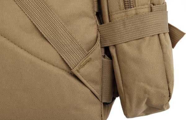 SOTILAINEN TAKTINEN REPU SUURI 50L MIITARY 4in1