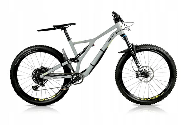 Simpla IQ pyöräilyrungon etusarja MTB:lle