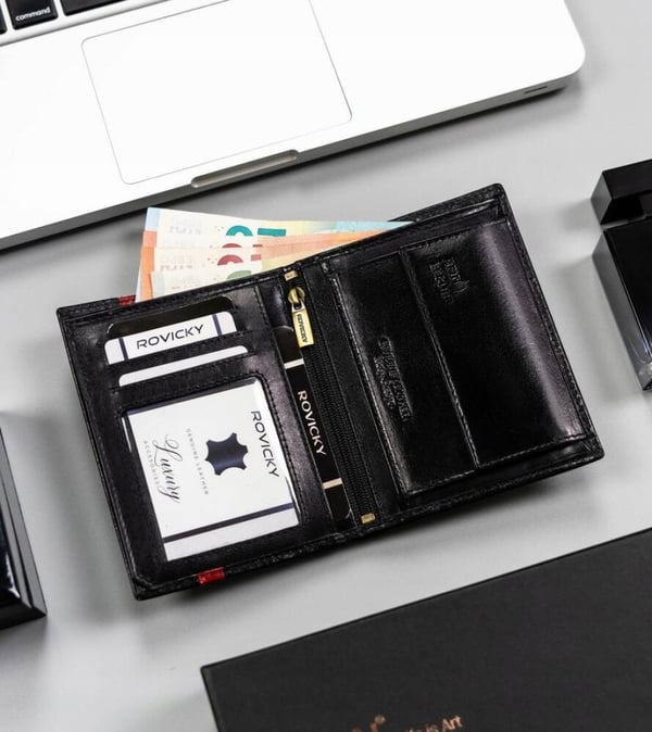 Stor herrplånbok i läder med RFID-system utan utvändigt spänne - Rovicky