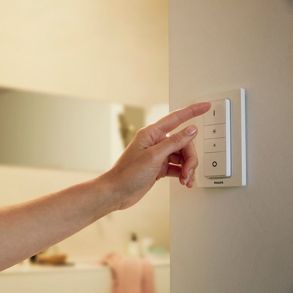 Philips Signify Hue hvid væglampe med integreret LED-kilde 13W