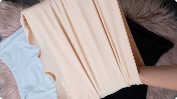 Formende truser med silikonband, smal pasform, størrelse L