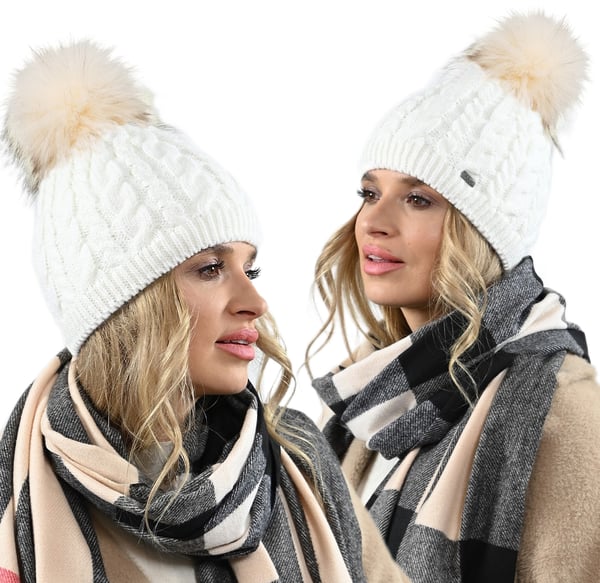 Krämfärgad vintermössa för dam med pompom, fodrad med fleece, varm beania universalstorlek