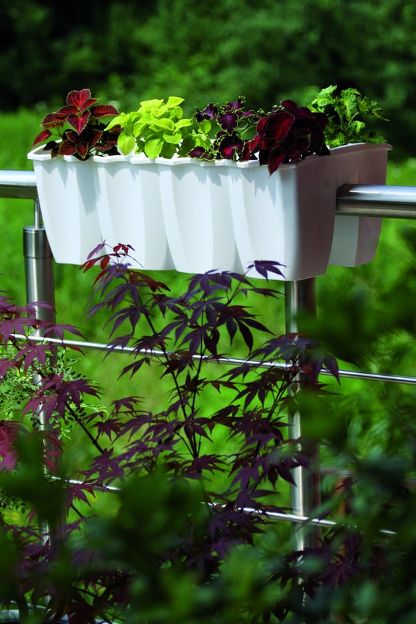 Crown DCRO600 räcke blomkruka vit