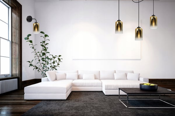 UNIK VÆGLAMPE MED ELEGANT GLASSKÆRM
