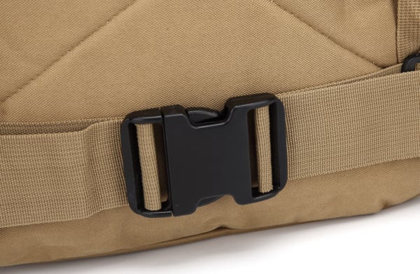 SOTILAINEN TAKTINEN REPU SUURI 50L MIITARY 4in1