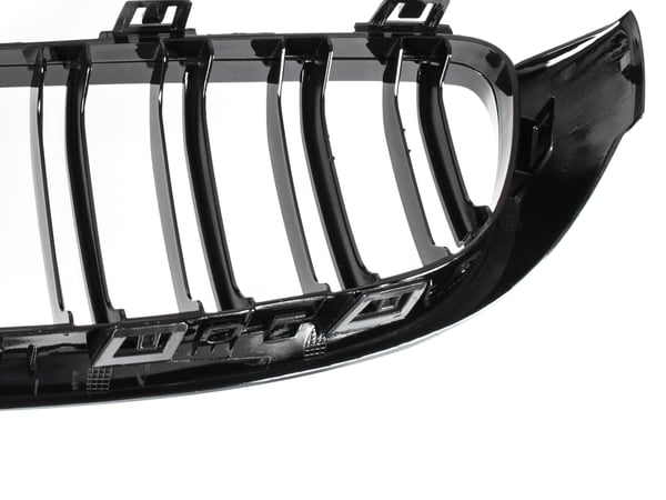 BMW 4 F32 / F33 / F36 13-18 gitter mellem forlygterne (nyrerne) venstre + højre sæt SORT GLOSSY DOBBELT BAR