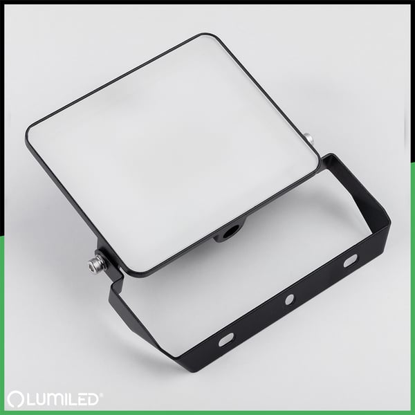 AZZLER 20W 2400lm 4000K IP65 halogenin ulkovalaisin musta LUMILED