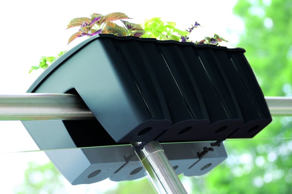 Crown DCRO600 räcke blomkruka vit
