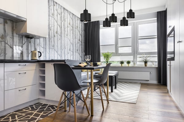 MODERNI KATTOVALAISIN MUSTA LED-VALAISIN