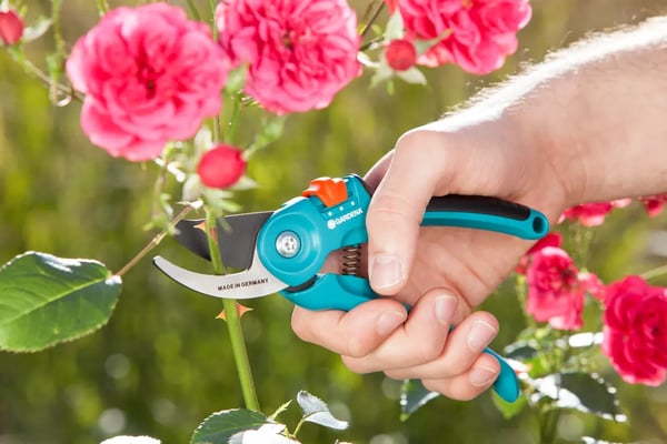 Gardena B/S M Classic 8853 enhandssax för trädgård, rostfritt stål