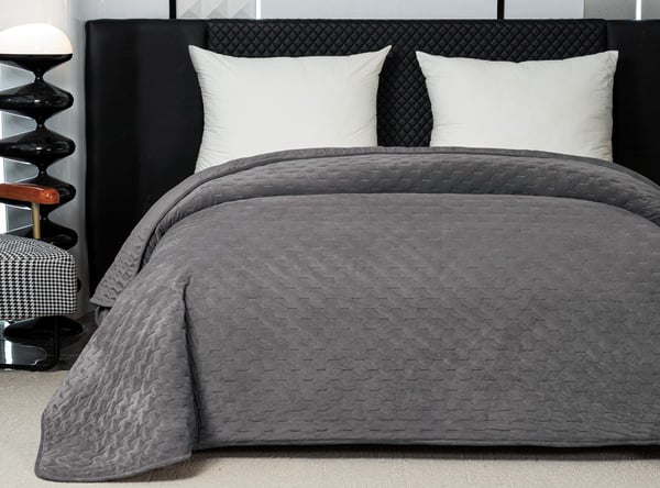 Elegant sengetæppe 170x210 cm med mørkegrå kant