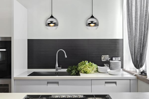 ELEGANT HÆNGELAMPE, GLASLAMPE, KROM LED