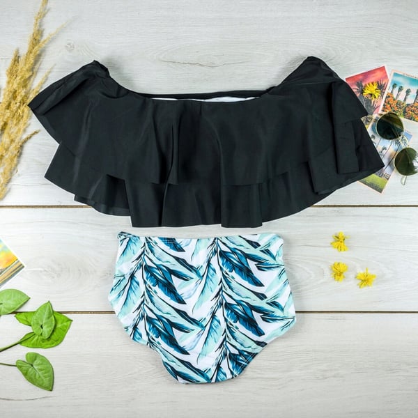 Todelt bikini badedragt, spansk flæse, høj talje, L Todelt bikini badedragt, spansk flæse, høj talje, L