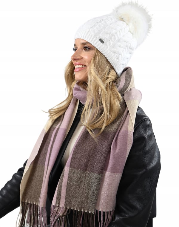Vit varm damvintermössa med pompom, isolerad med fleece beanie universalstorlek