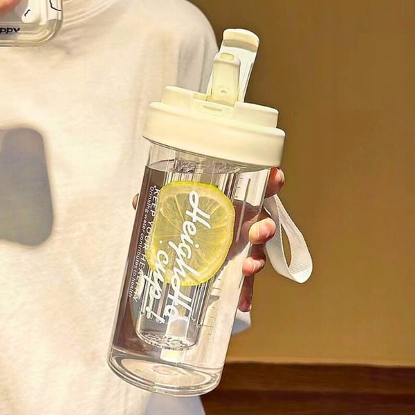 Vesipullo juomapillillä kestävä porrastetulla suodattimella 600 ml