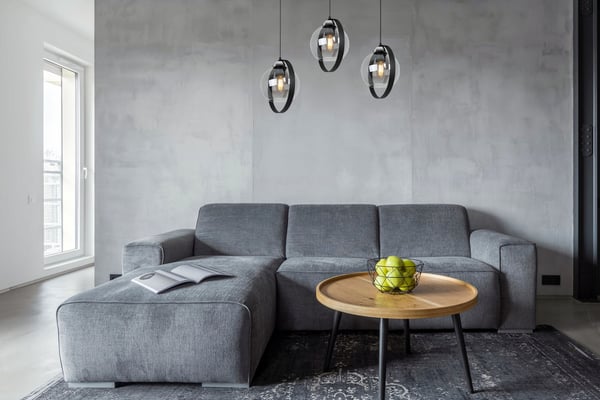 MODERNE HÆNGELAMPE MED GLASSKÆRMRINGE