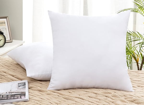 Pude 40x40 cm antiallergisk glat mikrofiber hvid silikone