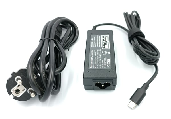 Ultra Parts - STRØMFORSYNING Universal laptopoplader 45W USB-C med AC-kabel