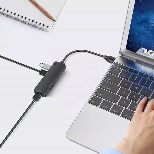 HUB-adapter 4-i-1 USB 3.0 till 5 Gbps MicroSD-adapter för Windows/Mac/Linux