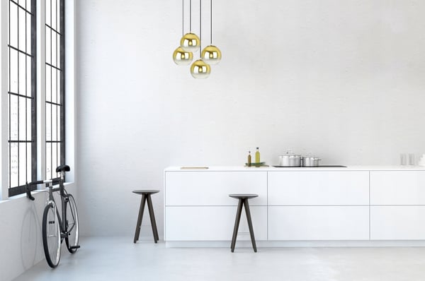 Hængende loftslampe med gylden lampeskærm 15 cm