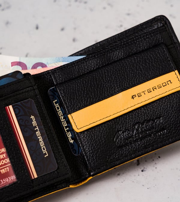 Herrsportplånbok i läder med RFID-kortskydd - Peterson