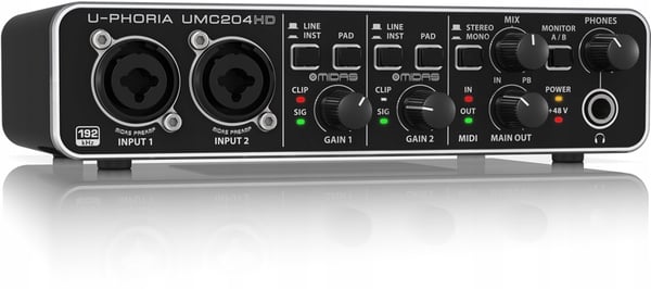 Behringer UMC204HD