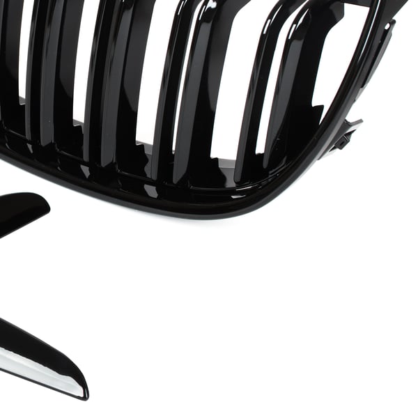 BMW 3 E90 / E91 04-09 SEDAN / KOMBI gitter mellem forlygterne (nyrerne) venstre + højre sæt SORTE GLOSSY DOBBELTE BÅNDRIBBER