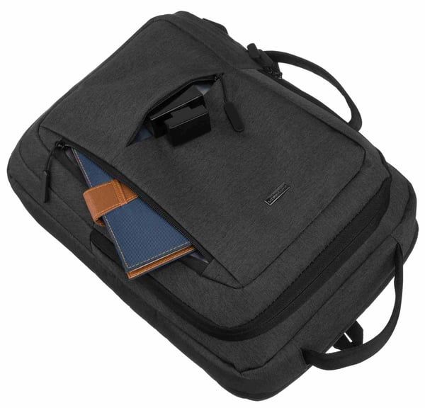Reseryggsäck med plats för dator och USB-port - Peterson
