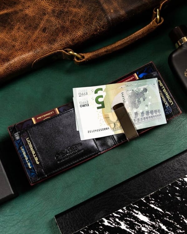 Elegant herrplånbok i läder med RFID-system - Peterson