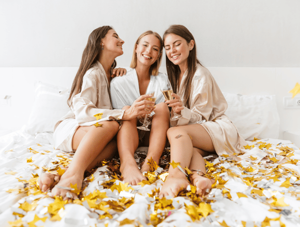 Set med 2 badrockar brudvittne bröllopspresent möhjurisfest